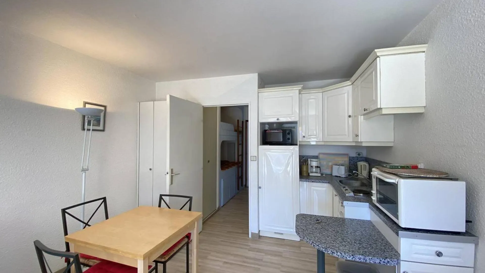 Studio Climatise Avec Jardin En Front De Mer, Proche Commerces, Garage Ferme - Fr-1-100-334 Cavalaire-sur-Mer France