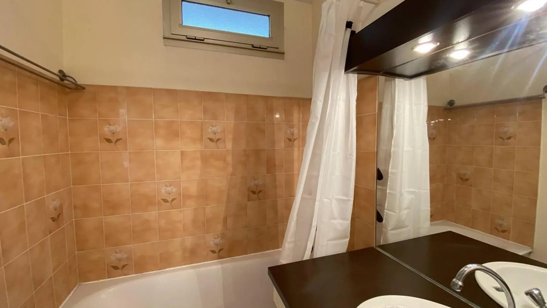 Studio Climatise Avec Jardin En Front De Mer, Proche Commerces, Garage Ferme - Fr-1-100-334 Cavalaire-sur-Mer France