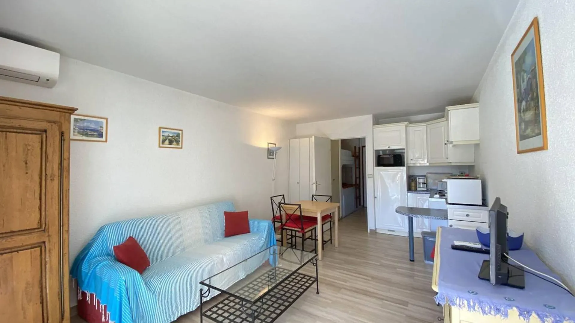 Apartment Studio Climatise Avec Jardin En Front De Mer, Proche Commerces, Garage Ferme - Fr-1-100-334 Cavalaire-sur-Mer