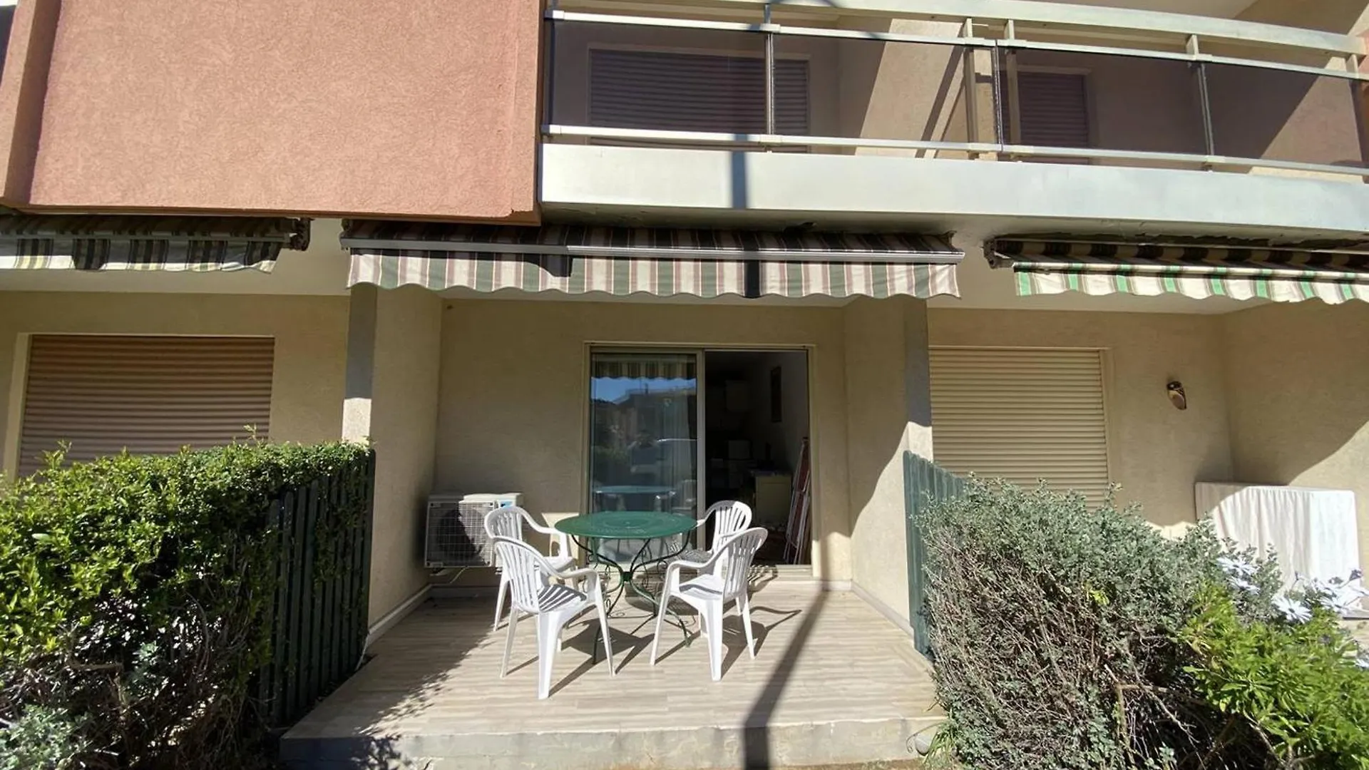 Studio Climatise Avec Jardin En Front De Mer, Proche Commerces, Garage Ferme - Fr-1-100-334 Cavalaire-sur-Mer Apartment